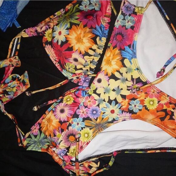 One Swimwear bathing suit - Picture 11 of 16